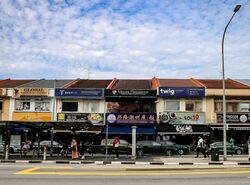 Lakeview Estate (D20), Retail #459153041